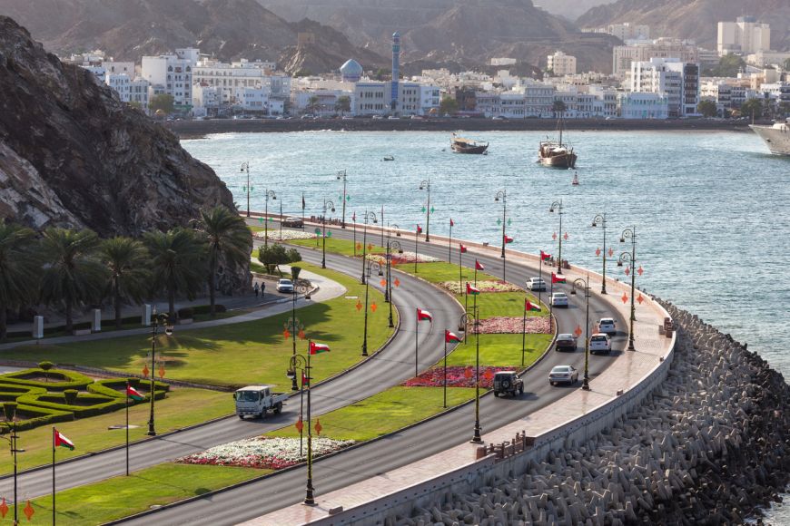 How to Drive Safe in Oman | ExpatWoman.com