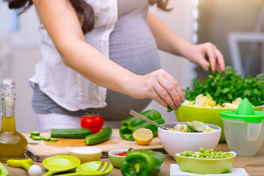 Foods to Avoid This Christmas If You’re Pregnant Foods to Avoid This Christmas If You’re Pregnant