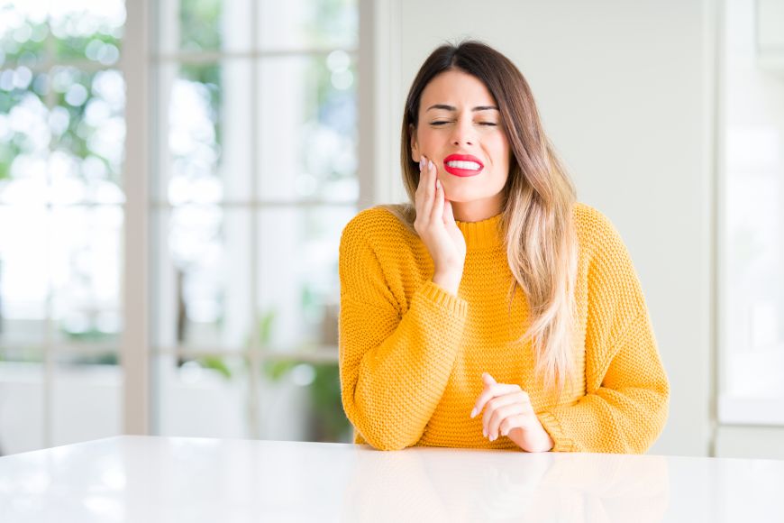 Tooth Pain: 5 Reasons Why Your Teeth Hurt Tooth Pain: 5 Reasons Why Your Teeth Hurt