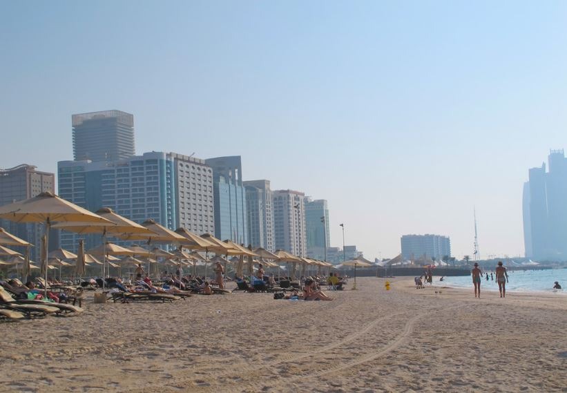 3 MustVisit Public Beaches in Abu Dhabi