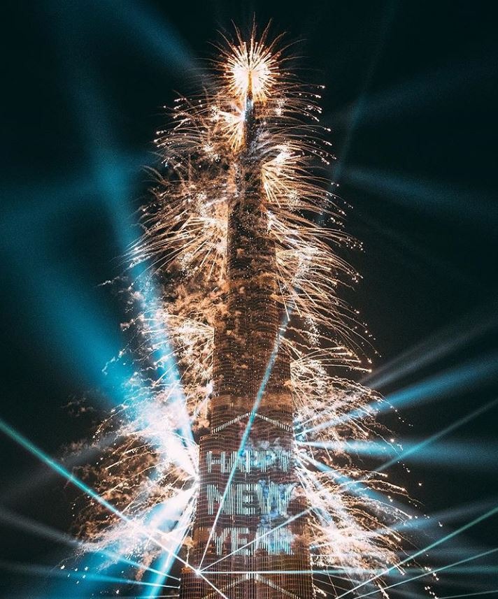 Burj Khalifa's New Year's Message, captured by @heraldherrera