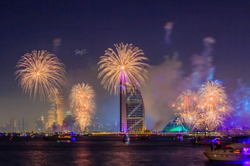 INCREDIBLE shot of both Burj Khalifa and Burj Al Arab, captured by @gabrielrphotography