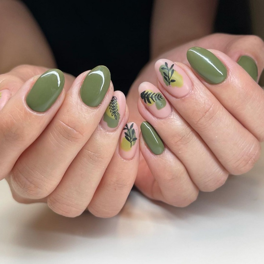 Trending 2022 nail art ideas in the UAE